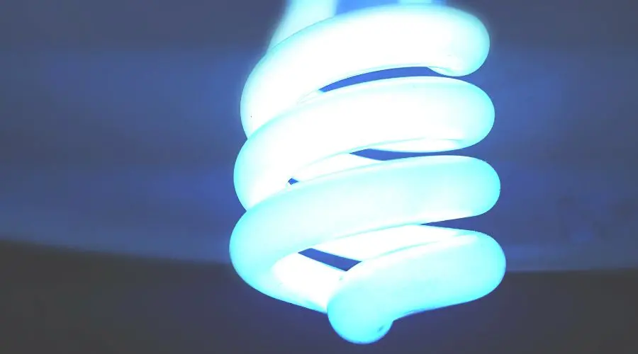Lumière allumée par une génératrice